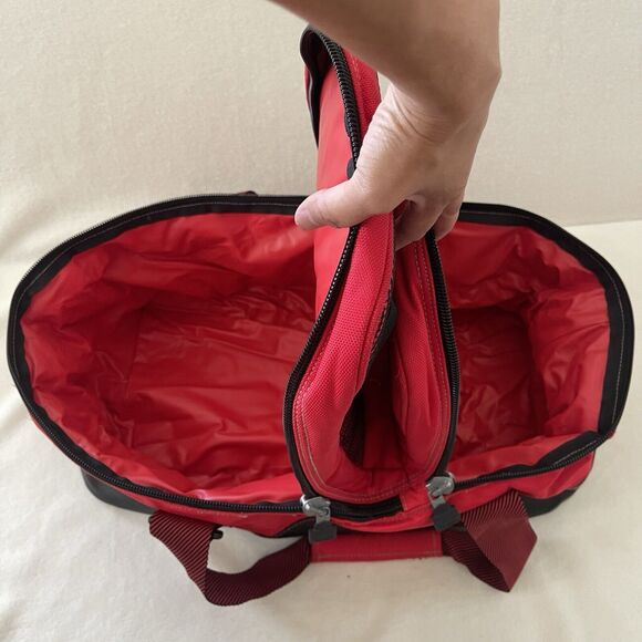 Marlboro Unlimited 90's Red Dual Sided Cooler Duffle Bag Missing Shoulder Strap - Picture 7 of 14